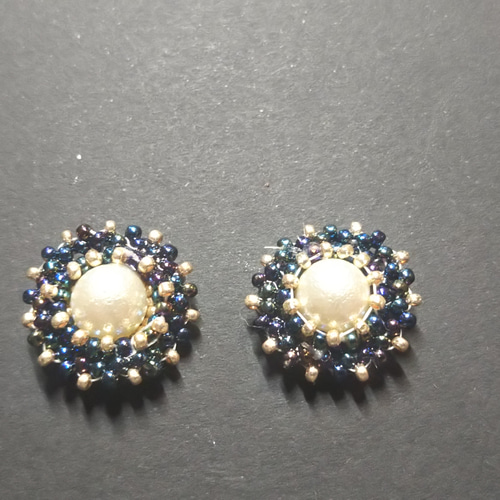 ビーズアクセサリー イヤリングorピアス イヤリング