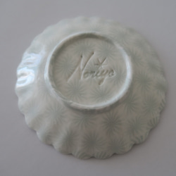 【花豆皿】　練り込み　輪花皿　１０.７cm（グレー） 3枚目の画像