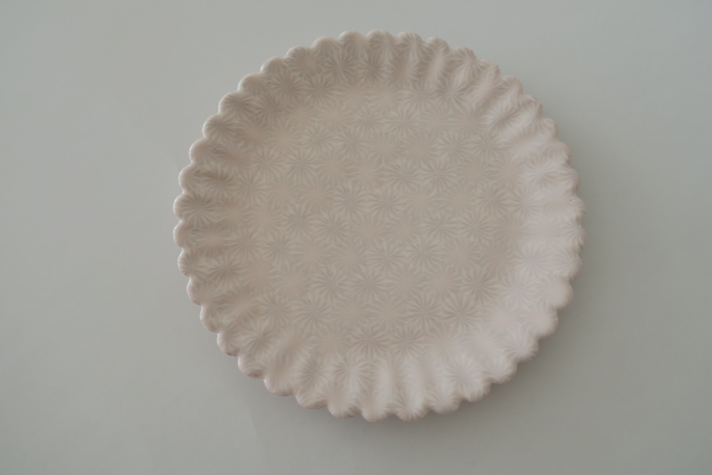 【花プレート】　中皿　練り込み　輪花皿　２０.５cm（ピンク×パープル）a