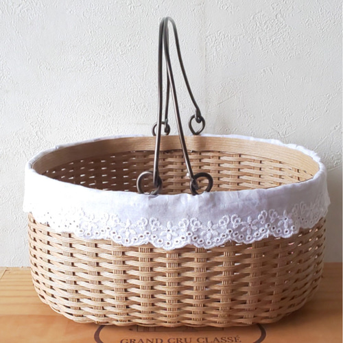 **小さなワイヤーレースかご♡** 小さなワイヤーレースかご♡**