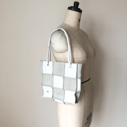 本革　手縫い Patchwork tote mini　(ホワイト) 4枚目の画像