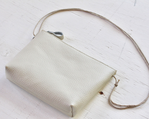 0_64afeb6f29fdfbde43f033e5b471