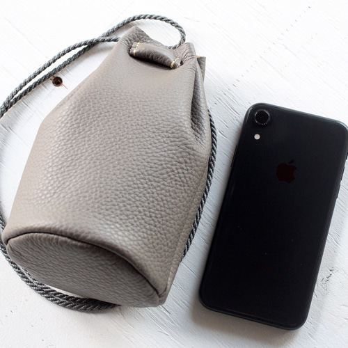 BIOTOP Folk/N フォークバイエヌ Kudu zipbag レザー巾着 BIOTOP Folk/N フォークバイエヌ Kudu zipbag レザー巾着 BIOTOP Folk