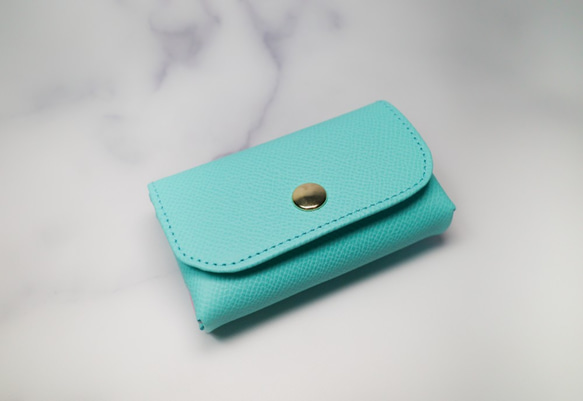 折らずにお札が入る超小型財布 ほぼ名刺サイズのコンパクト財布 | 水色と桜色のバイカラー 1枚目の画像