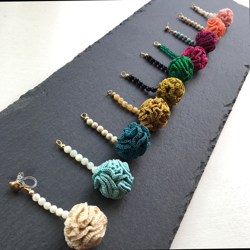 大特価 国産絹糸&天然石イヤーアクセサリー＊colorful desert rose ピアス