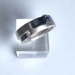 ダイヤモンドとブルーサファイアのリング 2枚目の画像