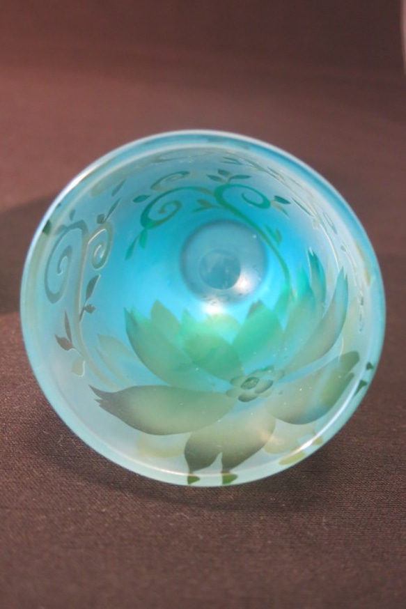 大輪のグラス　ターコイズブルー被せ硝子 2枚目の画像