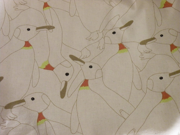 送料無料！再販　日本製コットンリネン　ペンギン柄ギャザースカート 5枚目の画像
