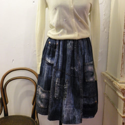 送料無料！日本製デニムポケットプリントギャザースカート 1枚目の画像