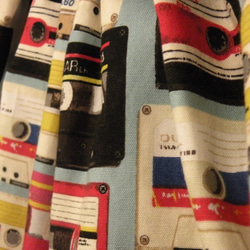 送料無料！　再販　日本製懐かしカセットテープ柄ギャザースカート 4枚目の画像