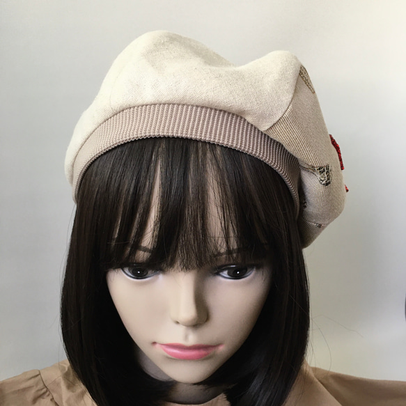 ハイヒール柄のゴブラン織りが可愛い❤︎麻の生成りベレー帽 2枚目の画像