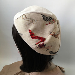 ハイヒール柄のゴブラン織りが可愛い❤︎麻の生成りベレー帽 5枚目の画像
