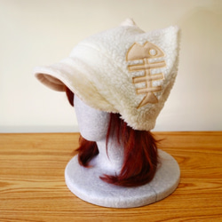 ネコになれる帽子。お魚ニャップ(シロボア) 1枚目の画像