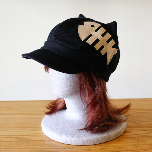 ネコになれる帽子。お魚ニャスケット(クロ) キャップ TAMA-ZO