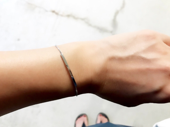 silver line bracelet 3枚目の画像