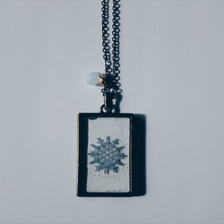 とけない雪の結晶標本 ネックレス　【冬季限定】 2枚目の画像