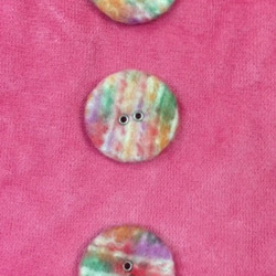 ２つ穴くるみボタン…ピンク系 3枚目の画像