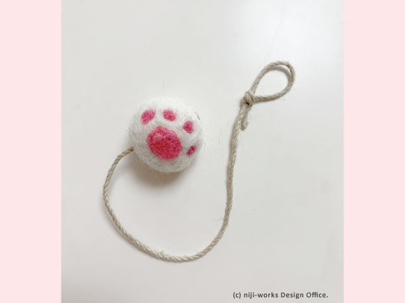 猫戯玉－cat the ball－ひとつぶ　【いちごみるくニクキュー/29ver】 2枚目の画像