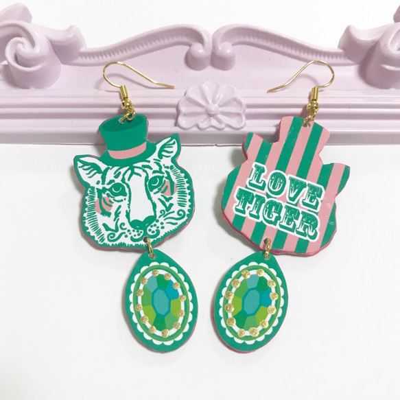 LOVE TIGER（ピアス） 1枚目の画像