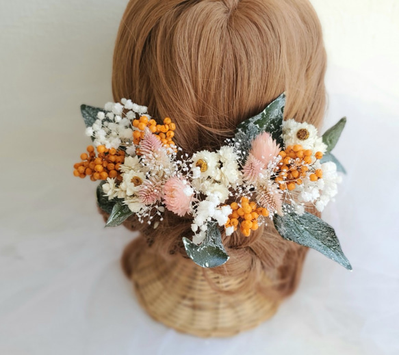 小花とベリーのナチュラル　オレンジ　髪飾り　成人式 結婚式 ドライフラワー 7枚目の画像