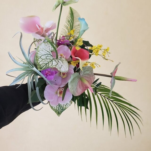 アンスリウム カラー ボタニカル リゾート クラッチブーケ 結婚