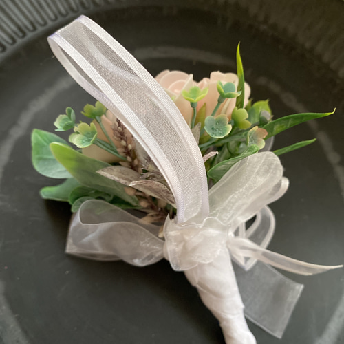 花かんむり♡リボン型ブーケ♡ブートニア♡花ピン♡パールライン