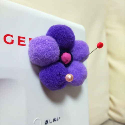 KKKK様用　参考写真　ピンクッション　針刺し　刺繍「ビオラ」 まち針2本付き Amazon | [TAOHUA]ピンクッション 針山 レトロ クロスステッチ