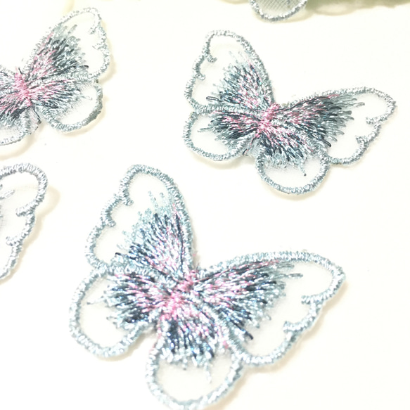 【送料無料】レース素材  刺繍ちょうちょ  蝶々  バタフライ  ブルー 2枚目の画像