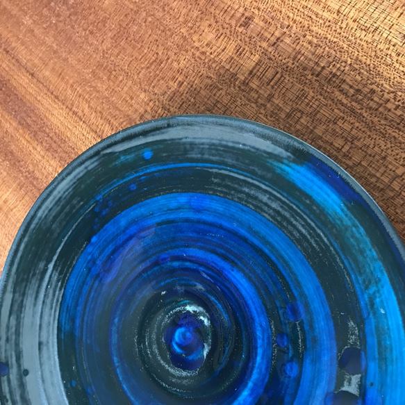 ［単品］【波佐見焼】平盛り皿　天目釉ブルー 5枚目の画像