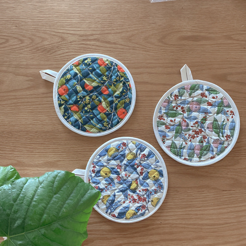 ペコクラブ 新品未開封　キッチン雑貨 鍋つかみ 鍋敷き 即納】鍋つかみにもなる鍋敷き オリジナルボーダーコリー柄 | azuzu