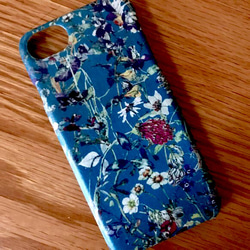 可以輸入所有iPhone型號/與智能手機兼容的各種名稱♡Liberty Wildflower深藍色/定制封面 第1張的照片