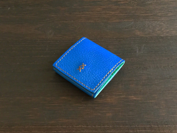 小箱のようなコインケース／爽やかブルー 1枚目の画像