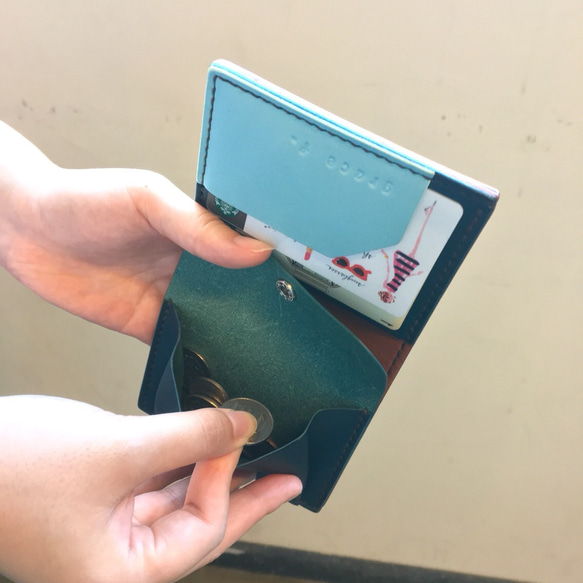 手帳のようなミニ財布／茶色×ブルー×水色〈カラー固定版〉 4枚目の画像
