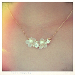 [送料無料] flower shower necklace 1枚目の画像