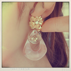 pink gold flower pierce 2枚目の画像