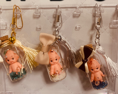 【値下げ中！！】【美品】キューピー　キーホルダー　ストラップ　80点まとめ売り ハンドメイド キューピー ストラップ キーホルダー セリア