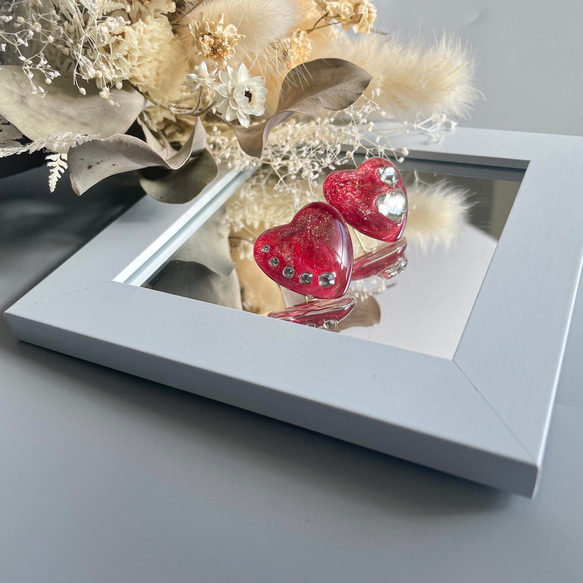 【特価】glass heart Valentine red Earrings 2枚目の画像