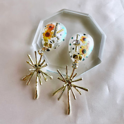 glass drop sunflower star Earrings 4枚目の画像