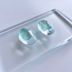 glass wave oval clear mint green Earrings 9枚目の画像