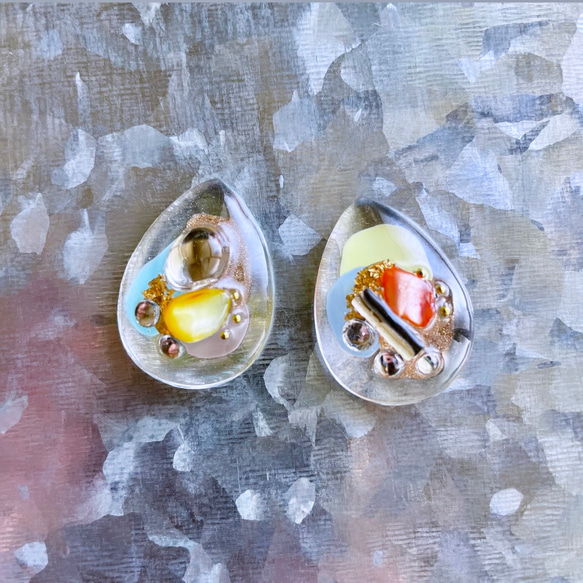 glass drop nuance clear color gold Earrings ① 2枚目の画像
