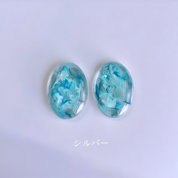 《選べる》glass oval hydrangea light blue Earrings 5枚目の画像