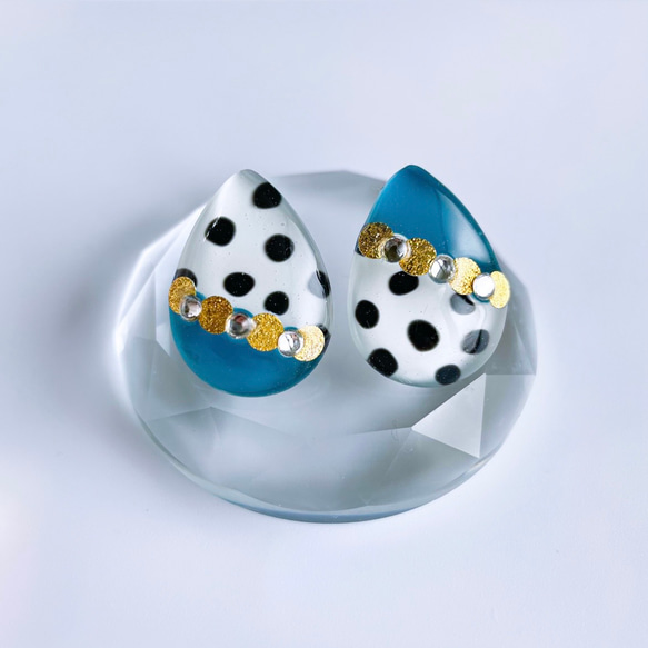 glass drop dalmatian blue Earrings 1枚目の画像