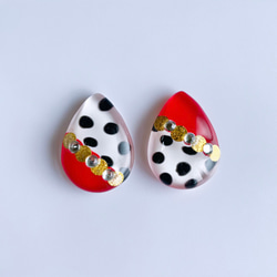 glass drop dalmatian red Earrings 2枚目の画像