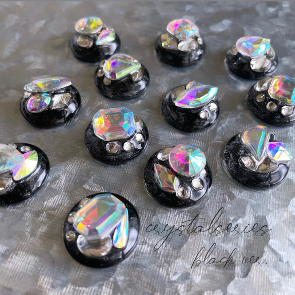 glass round nuance crystal black Earrings  ① 10枚目の画像