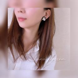 glass round nuance crystal black Earrings  ① 7枚目の画像