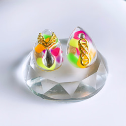 glass drop neon clear Earrings 6枚目の画像