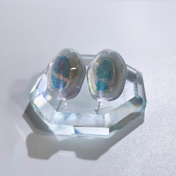 glass wave oval moisture aurora Earrings 5枚目の画像