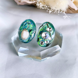 glass oval universe silver Earrings 2枚目の画像