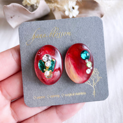 glass oval apple Earrings 7枚目の画像