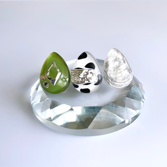 glass drop 3way khaki dalmatian Earrings 7枚目の画像